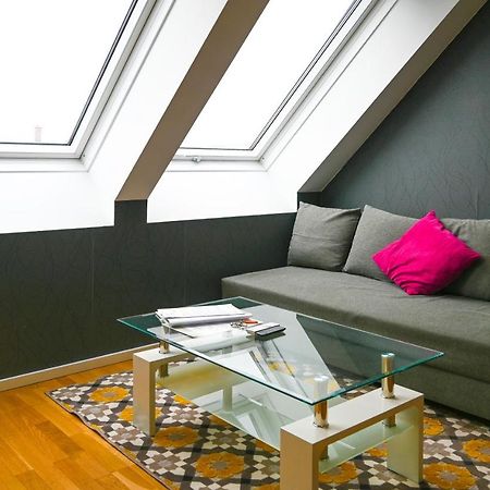 Hideaway Suite Danube Canal Відень Екстер'єр фото